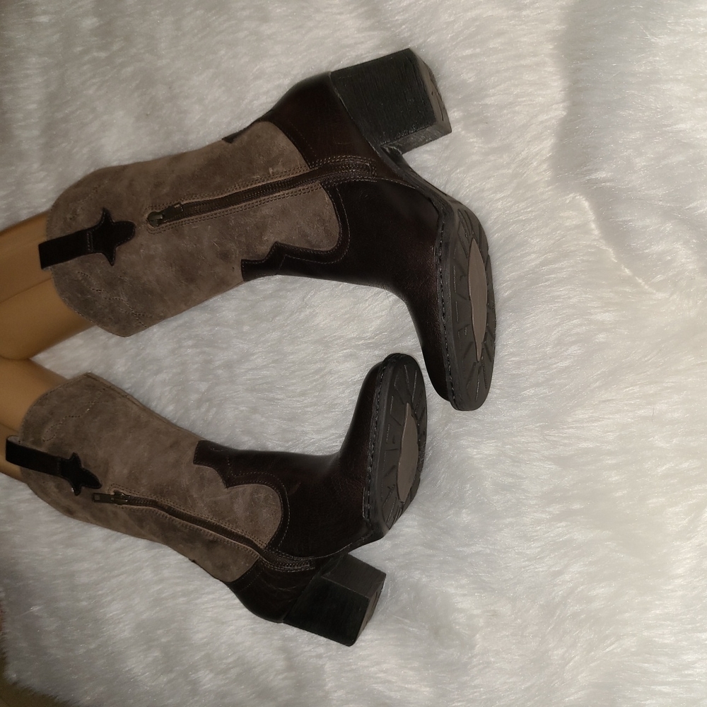 Born Size 7.5 Brown Western Leather Boots 👢